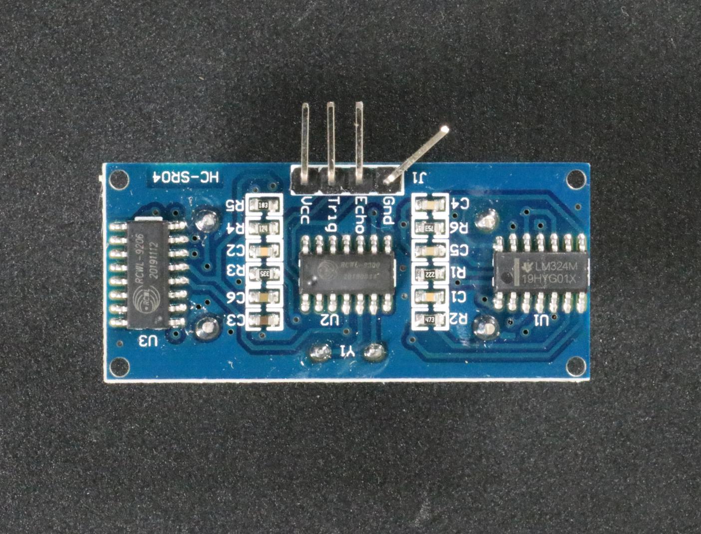 PCB가 표시된 입력 이미지